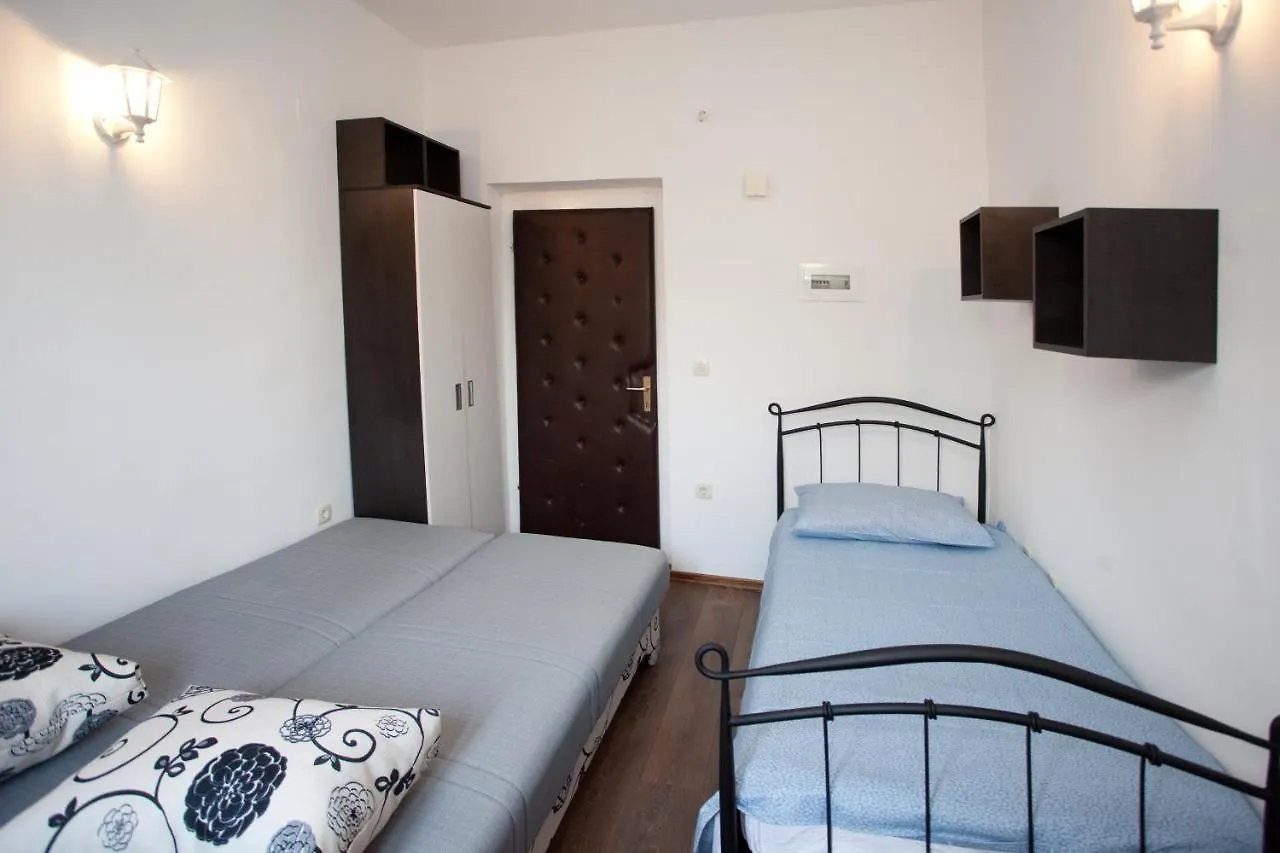 Apartments With Wifi Split - 15887 Chorvatsko